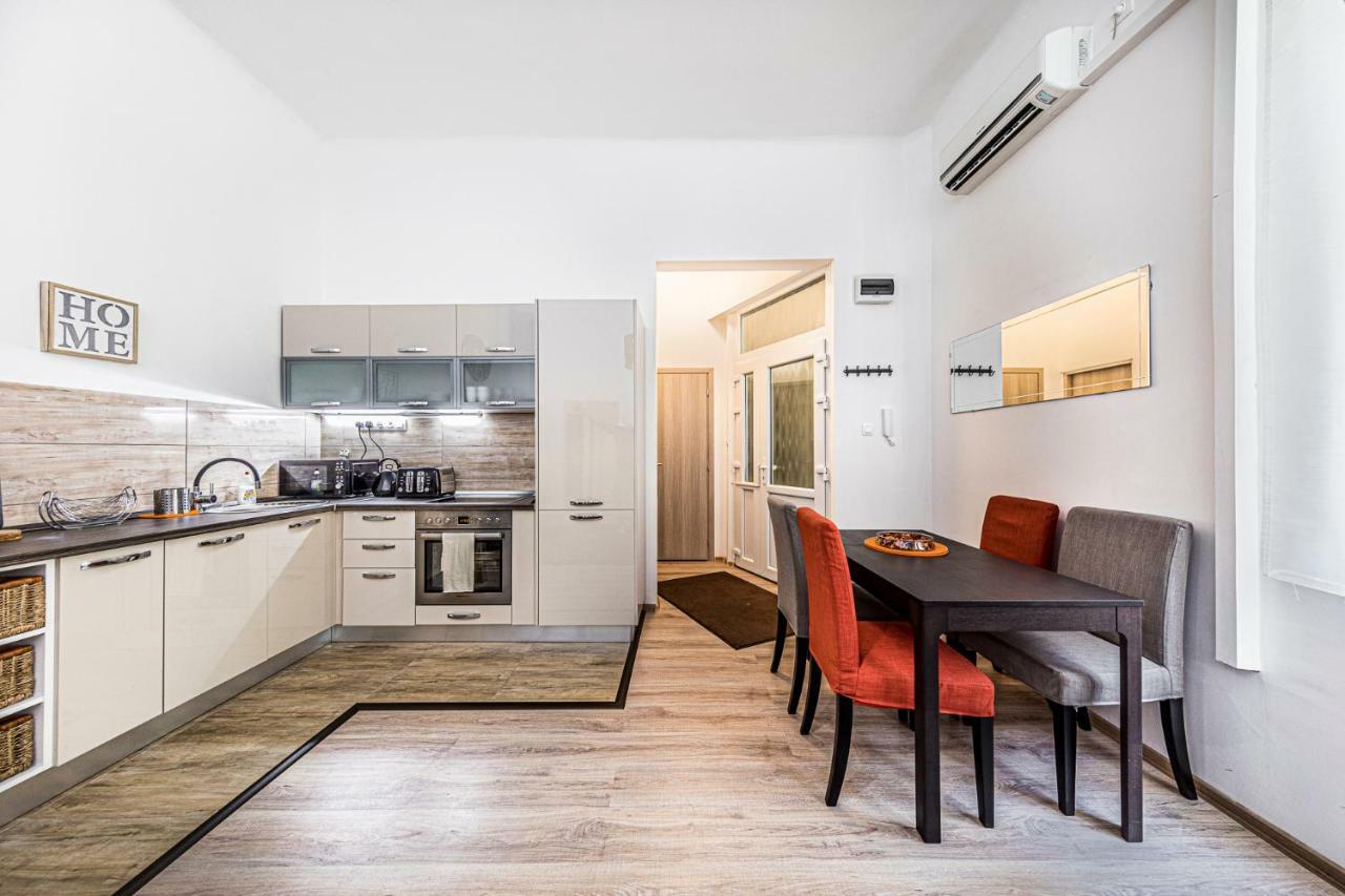 Precious Spot Apartment บูดาเปสต์ ภายนอก รูปภาพ