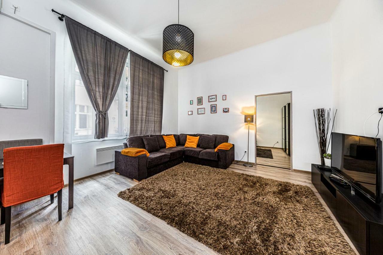 Precious Spot Apartment บูดาเปสต์ ภายนอก รูปภาพ