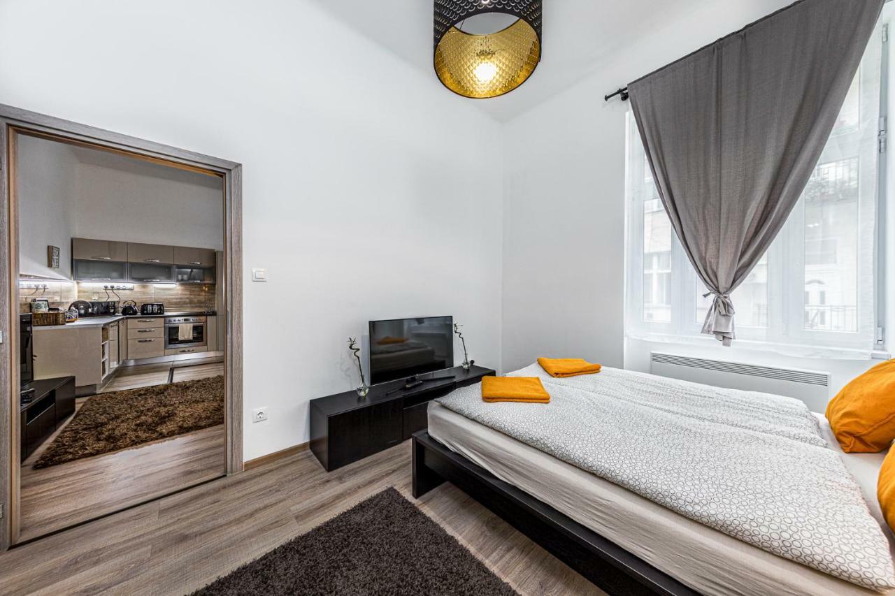 Precious Spot Apartment บูดาเปสต์ ภายนอก รูปภาพ